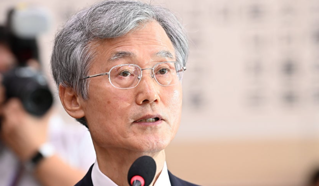 [속보] 조희대 선서 거부 후 6분 작심<b>발언</b>…“대통령·국회도 대법관....