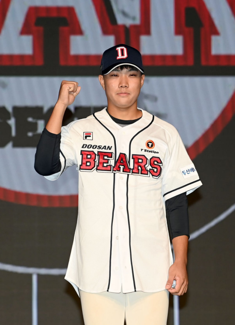 “지난 5월에도 한달 쉬었는데…” 두산 박준순 또 대퇴부 손상, 가을야구 괜찮을까?