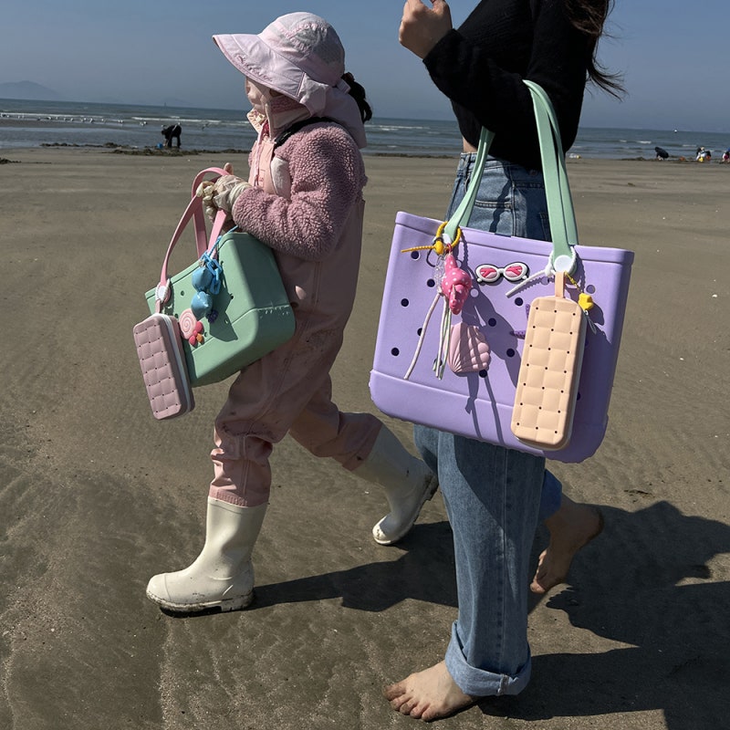 물새는 걱정 끝! M사이즈 실리콘 수영 가방으로 여름 필수템 등극!
