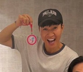 김종민 아내 임신 17주 공식 발표, 결혼 후 기다려온 2세 소식에 신지·빽가도 축하