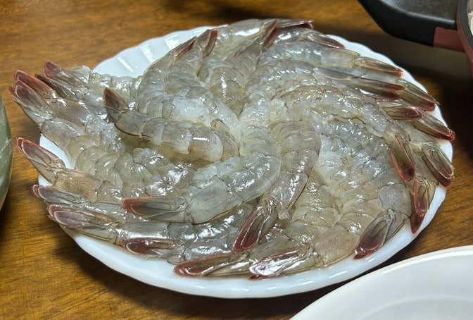 신선한 생새우를 저렴하게 부산 생새우 직판장 기장 평산수산