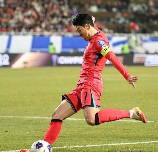 손흥민 A매치 59호골 폭발! 차범근 넘어 한국인 최다골 신기록‘캡틴’ 손흥민이 마침내 한국....