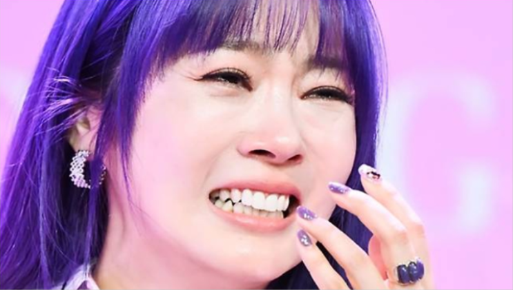 가수 <b>이수영</b>, 아들 급성 <b>백혈병</b> 진단으로 '12시에 만납시다' 라디오 ....