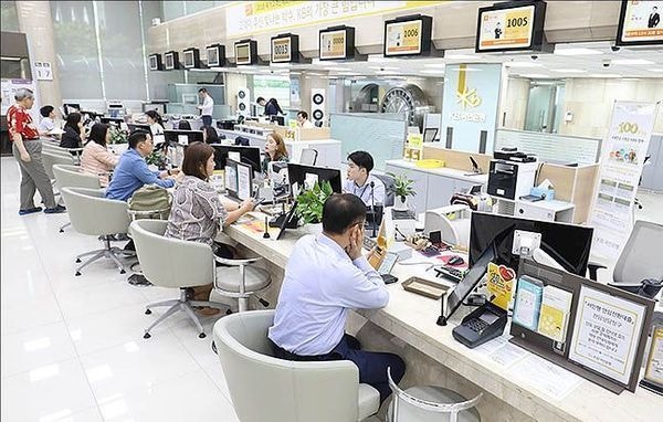 4%였던 중도상환수수료 0.65%까지 깎아줬는데… 다들 안 갚는다는 이유