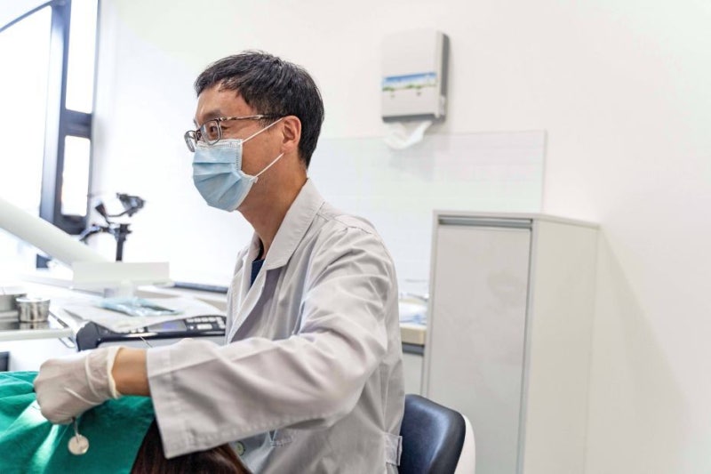 충주 임플란트 가격, 보철만 교체하면 비용은 어떻게 될까?