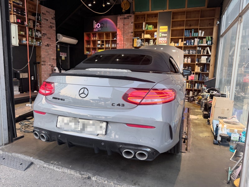 벤츠 C43 AMG 카브리올레 엔진오일 교환 M276 V6 바이터보 6.5L 정량 주입 및 MB 229.5 규격 작업기