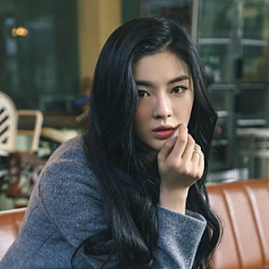 [이선빈 프로필] “이광수와 8년째 열애" 틈만나면 나이 본명 키 고향 학력 가족 결혼 출연작 ....