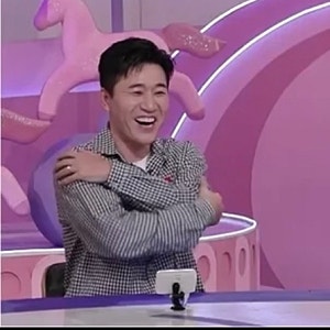 김종민 아빠 된다, 11세 연하 아내 임신 17주차라니
