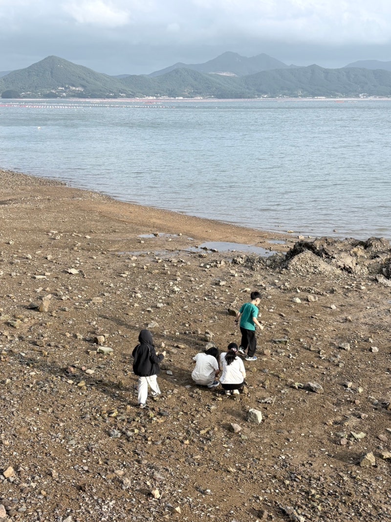 부산 근교 경남 거제 산달바다 캠핑장 2박 갯벌체험 야외놀이터 개별화장실