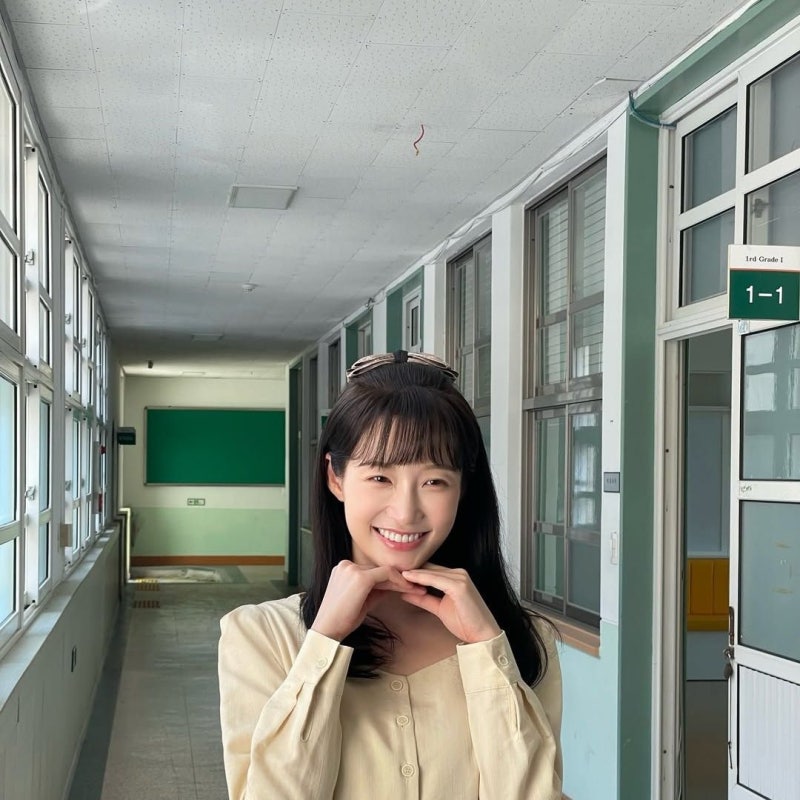 "하트시그널 몰표녀가 순영이?".. 허수아비 서지혜 레트로 패션, 버터 옐로 원피스 정체