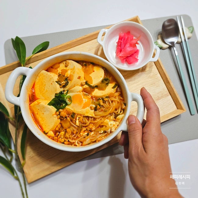 '이것'만 넣으면 무조건 성공! 매콤 칼칼 국물요리 추천 순두부쫄면 레시피
