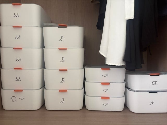 옷장 속 깔끔 정리의 마법, 뚜껑 포함 속옷 정리함 10칸