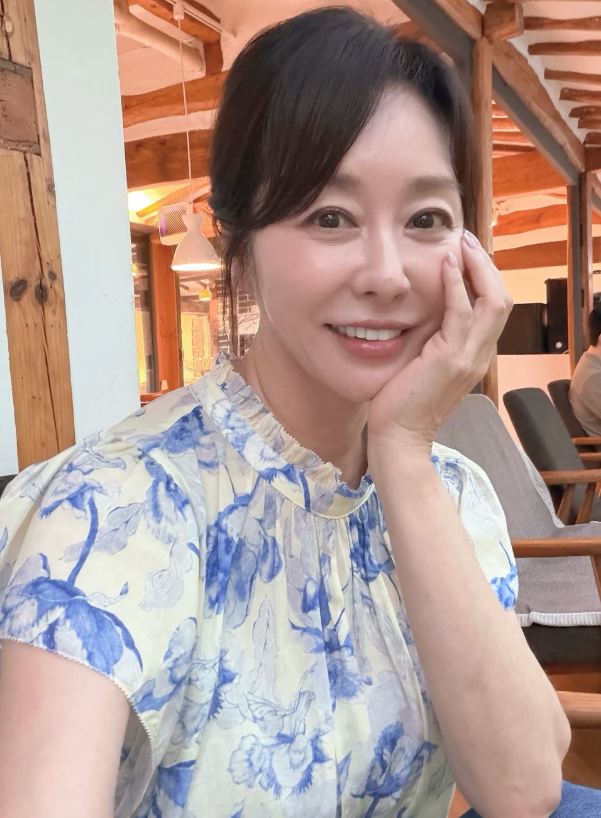"딸이랑 자매인 줄 알았다고?" 환갑 맞은 김예령 충격 실물 속 알려진 사실