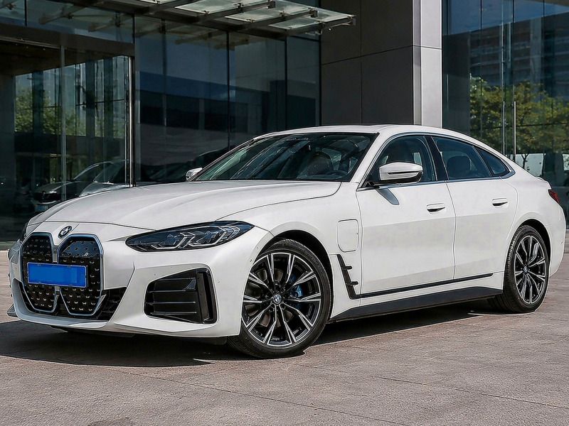 3.9초 제로백으로 M의 심장을 단 BMW i4 M50 544마력 괴력의 정체