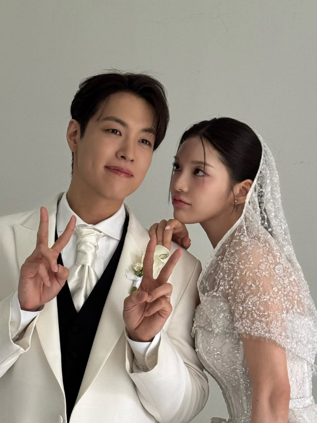 조가빈♥황민수 결혼, 4년 열애 끝 부부가 된 두 사람…나인뮤지스까지 함께한 특별한 결혼....