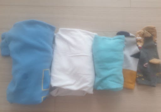 [미니멀라이프] 워킹맘의 옷장 정리: 계절이 바뀔 때 옷을 비우는 3가지 기준