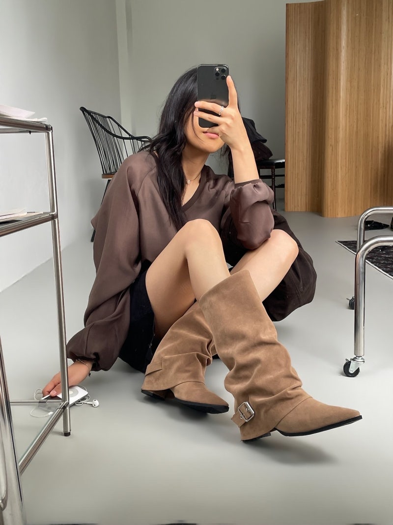 스웨이드 셔링 여성롱부츠, 가을 겨울 코디에 하나쯤 스웨이드 셔링 워머부츠 5cm 굽으로 원....