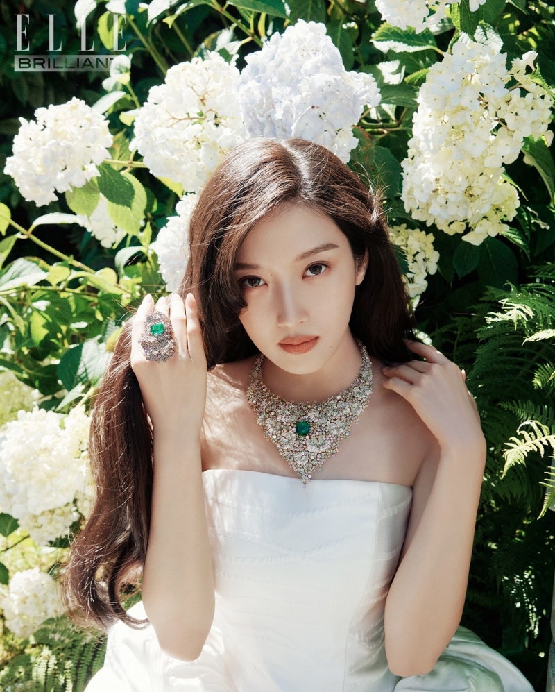 Moon Ga-young's Fashion Fully Analyzed! From ELLE Pictorial to Movie Press Call, the Pinnacle of Style