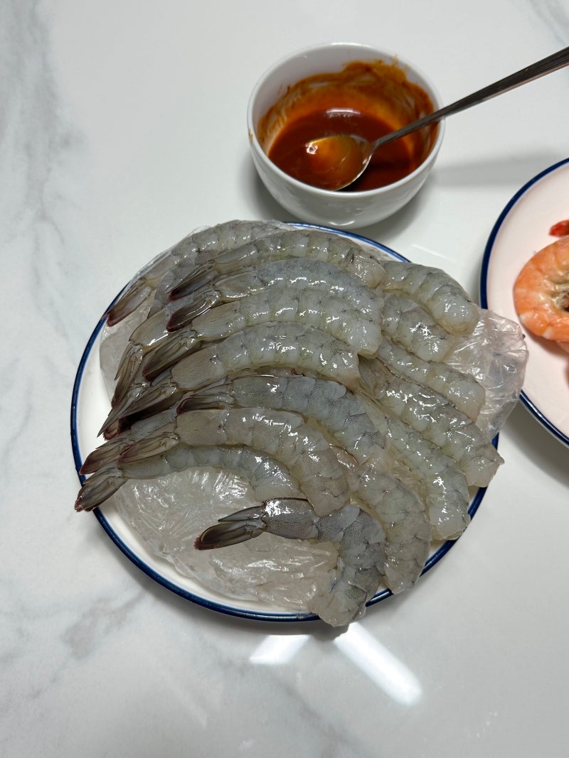생새우회 택배 손질 보관 까는법 2년 연속 먹어본 후기