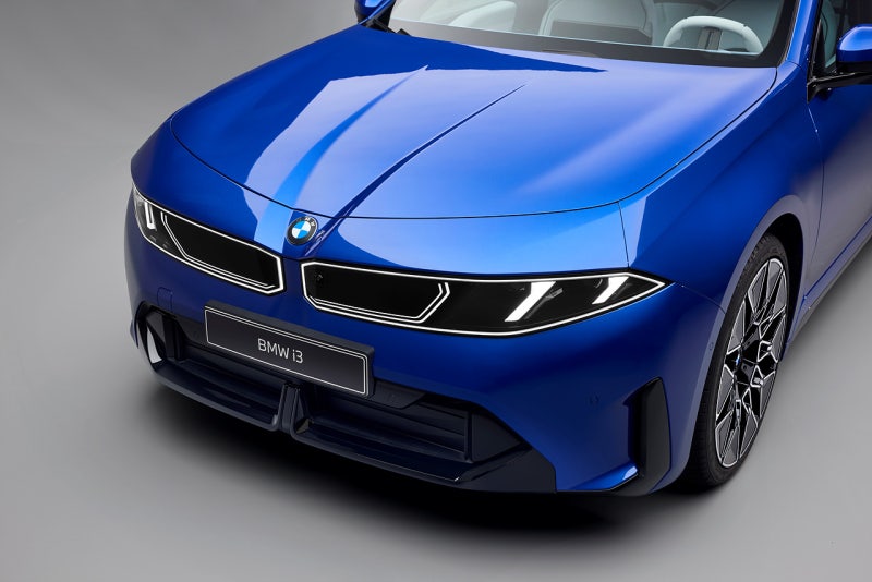 BMW 신형 3시리즈 풀체인지 공개, 가격보다 놀라운 변화 i3 912km와 자율주행 기술