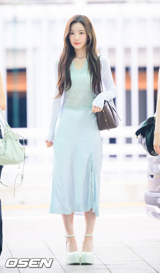 삼수해서 이대 갔는데... 걸그룹 센터 된 아이돌 정체
