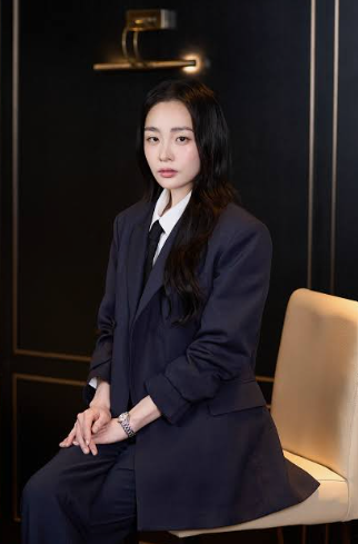김민하 부산국제영화제 단독 사회, ‘파친코’ 오디션 아홉 번을 지나 개막식을 혼자 여는 ....
