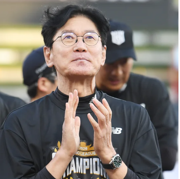 “연봉 3000만원에서 억대 연봉까지” 이강철의 강철리더십…KT 우승 만든 진짜 비결은 믿음