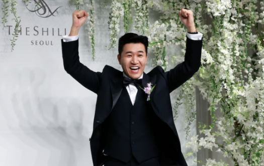 김종민 드디어 아빠 된다, 11세 연하 아내 임신 17주차…결혼부터 2세 소식까지ㅣ김종민 아내 ....