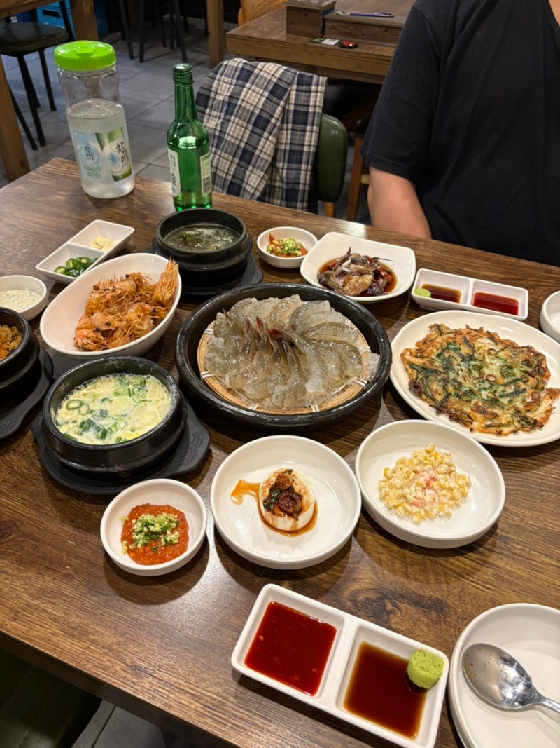 대구 칠성시장역맛집 윤가네수산 제철을 맞은 싱싱한 생새우회, 대구역맛집추천