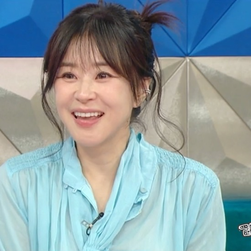 "원초적 본능 찾아봐"…최강희, 복귀작 키스신에 과외까지