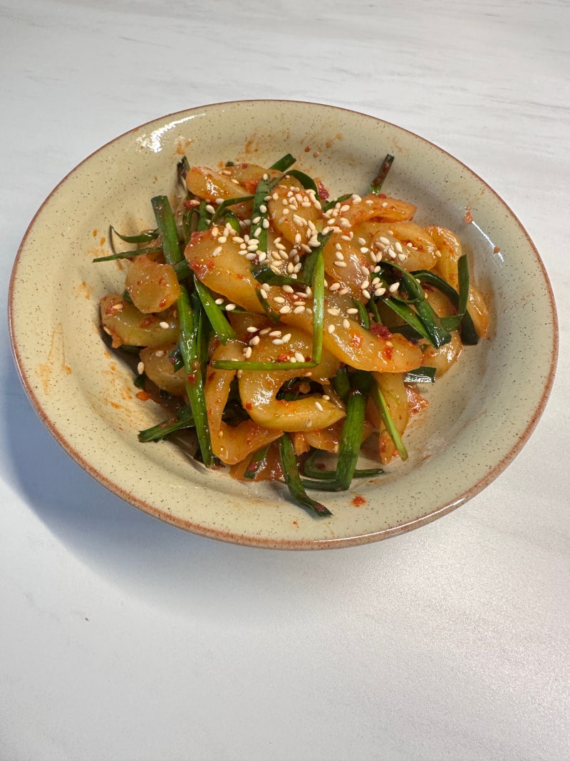 중년오이부추무침 만들기 노각도 오이도 아닌 애매한 오이의 변신