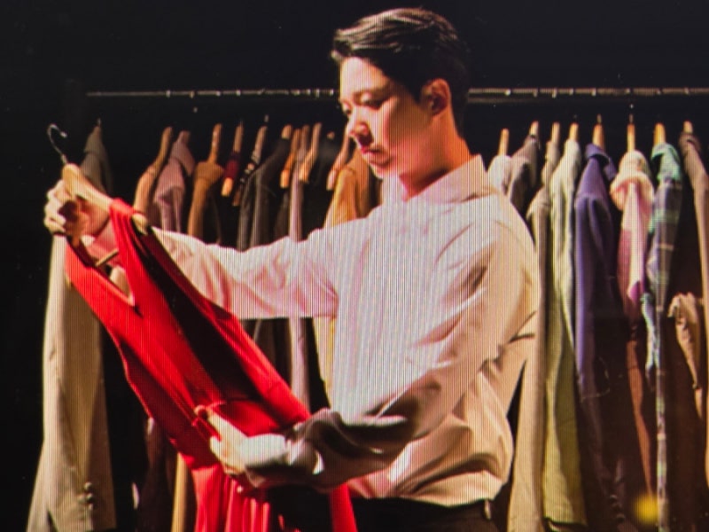 대사가 없는 연극이 가능할까?] 조기 치매로 기억을 잃어가는 55세 남자 톰 이야기 <네이처 오....