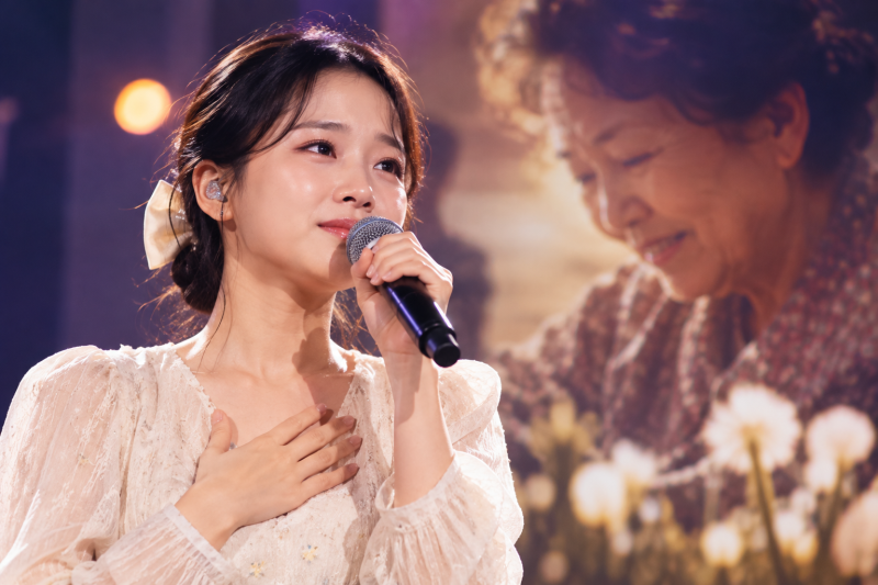 심수봉에게 공개 지적받았던 17살 김다현…이번엔 할머니의 ‘삶’을 노래로 만들었다