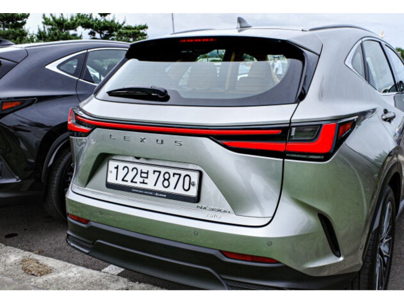 렉서스 NX350h 가격·연비·제원, 프리미엄 럭셔리 비교 포인트는 930만원 차이에 있을까?