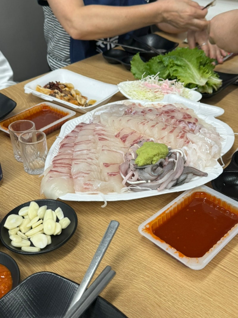 수원 농수산물시장 회포장 대하 맛있게 먹었어요