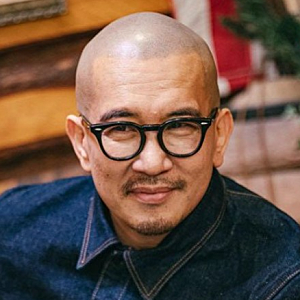 故 서희원 48번째 생일… 핑크빛 묘소 전해진 구준엽의 수척해진 근황
