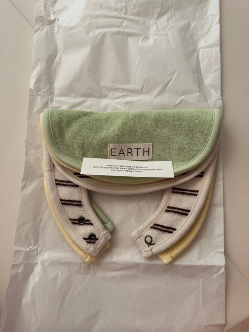 EARTH THE ARCHIVE, 얼쓰빕 턱받이 프리오더 구매후기 (2달소요)