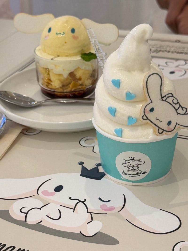 후쿠오카 카페 추천 캐널시티 시나모롤 카페 후쿠오카 하카타점 소프트 아이스크림 티라미....