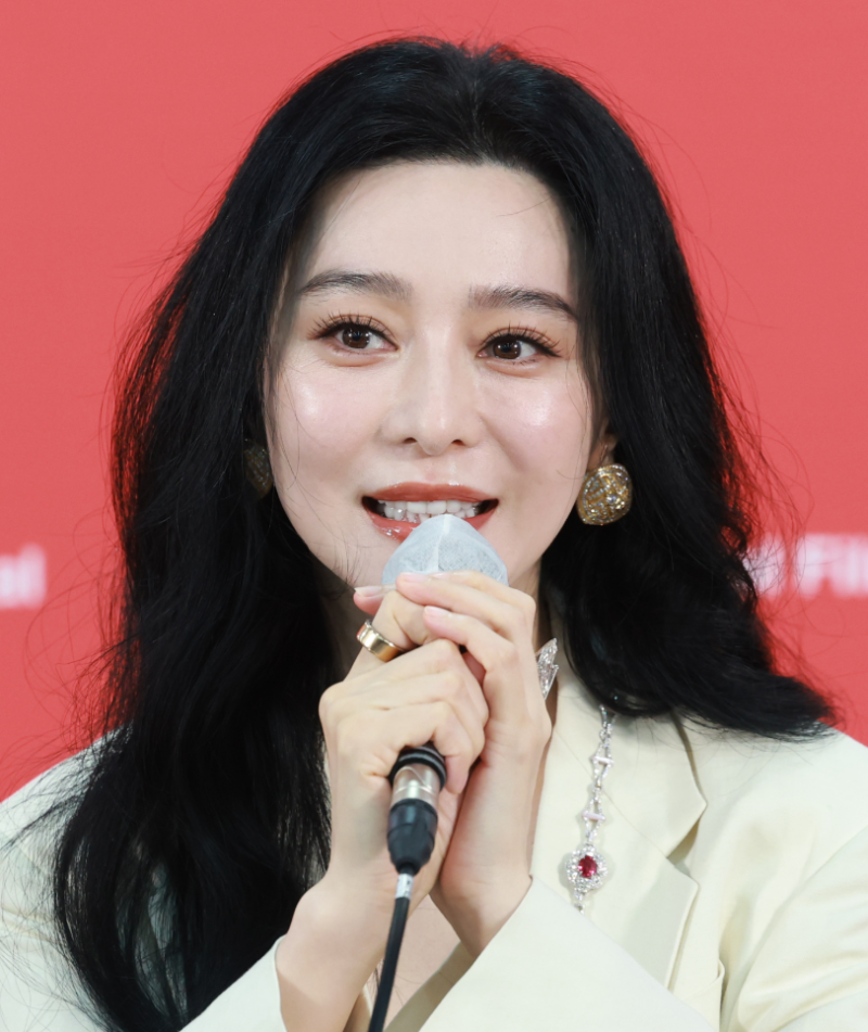 알고 보니 이창동 감독 작품 보고 큰 충격받았다는 판빙빙 근황