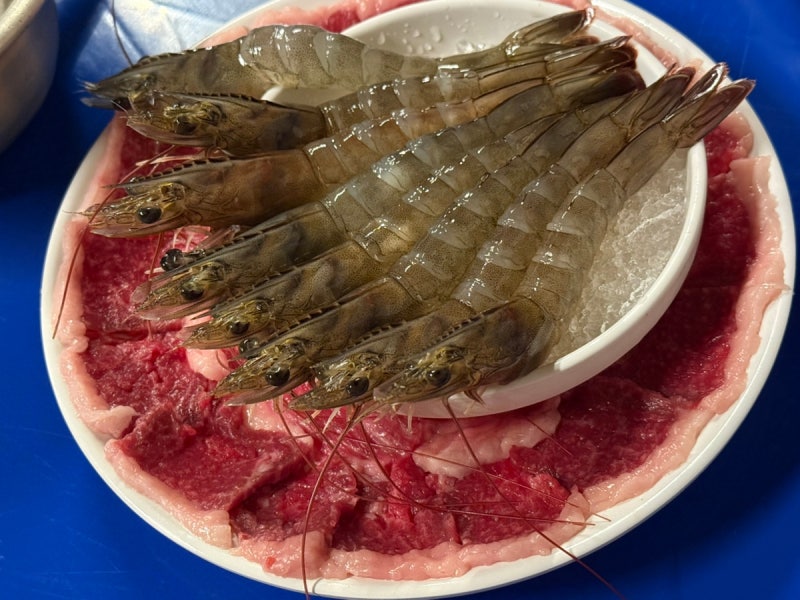 부산 전포 야장 노포 감성 실비집 '저수지' 생새우 차돌 오드레기 솔직후기