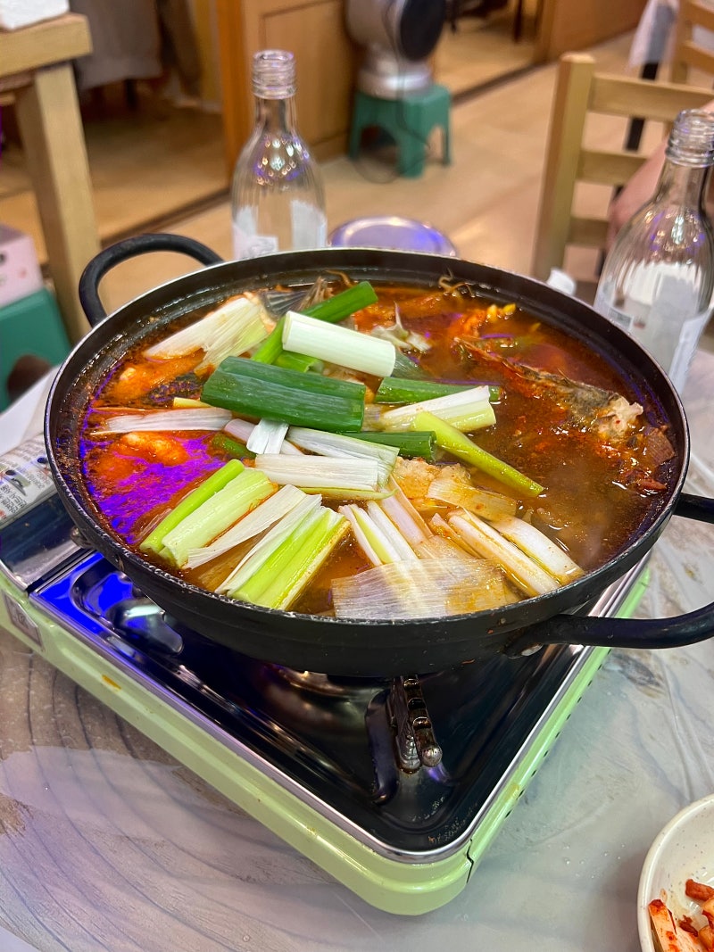 노량진 수산시장 초장집 진남회양념, 룸있고 가성비 좋은 식당