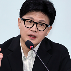[속보] 한동훈 “국정원장 미국 입국 거부당했다” 폭로…조현 장관은 “전혀 아니다”