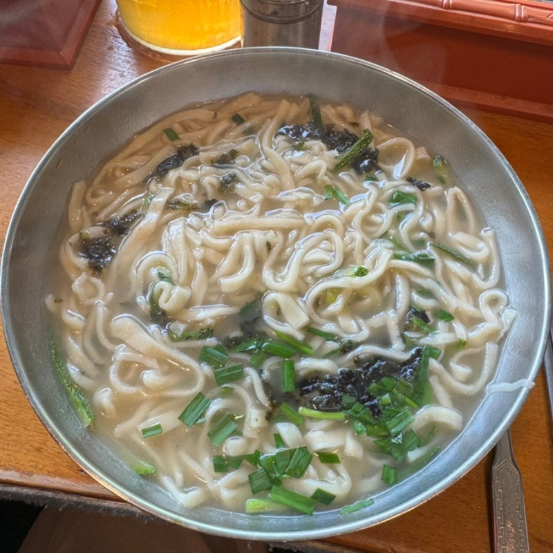 [사랑방손칼국수] 서울 경복궁 칼국수 맛집 청와대 근처 서촌 블루리본 식당