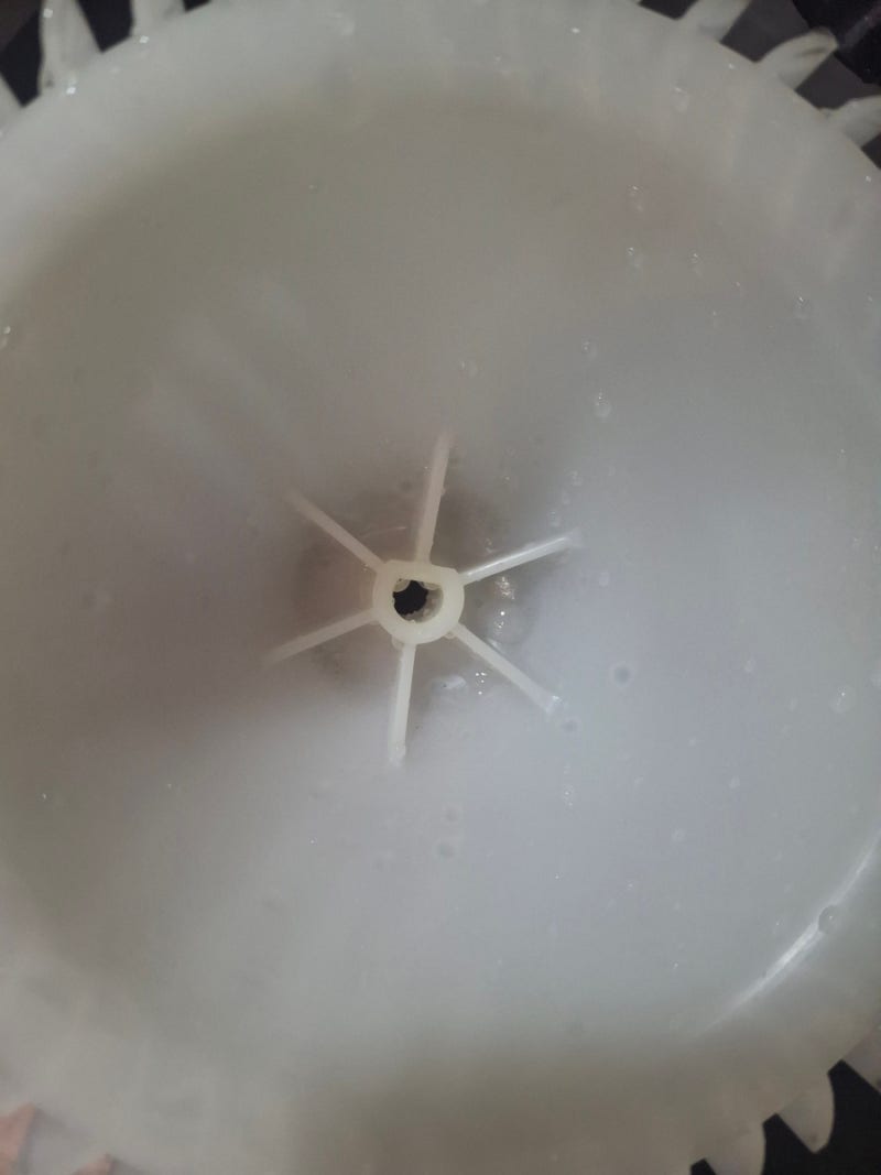 광주 첨단 자동차 공조기 에어컨 히터 사용 할때 나는 냄새 제거, 왜 전문업체에 맡겨야 할까....