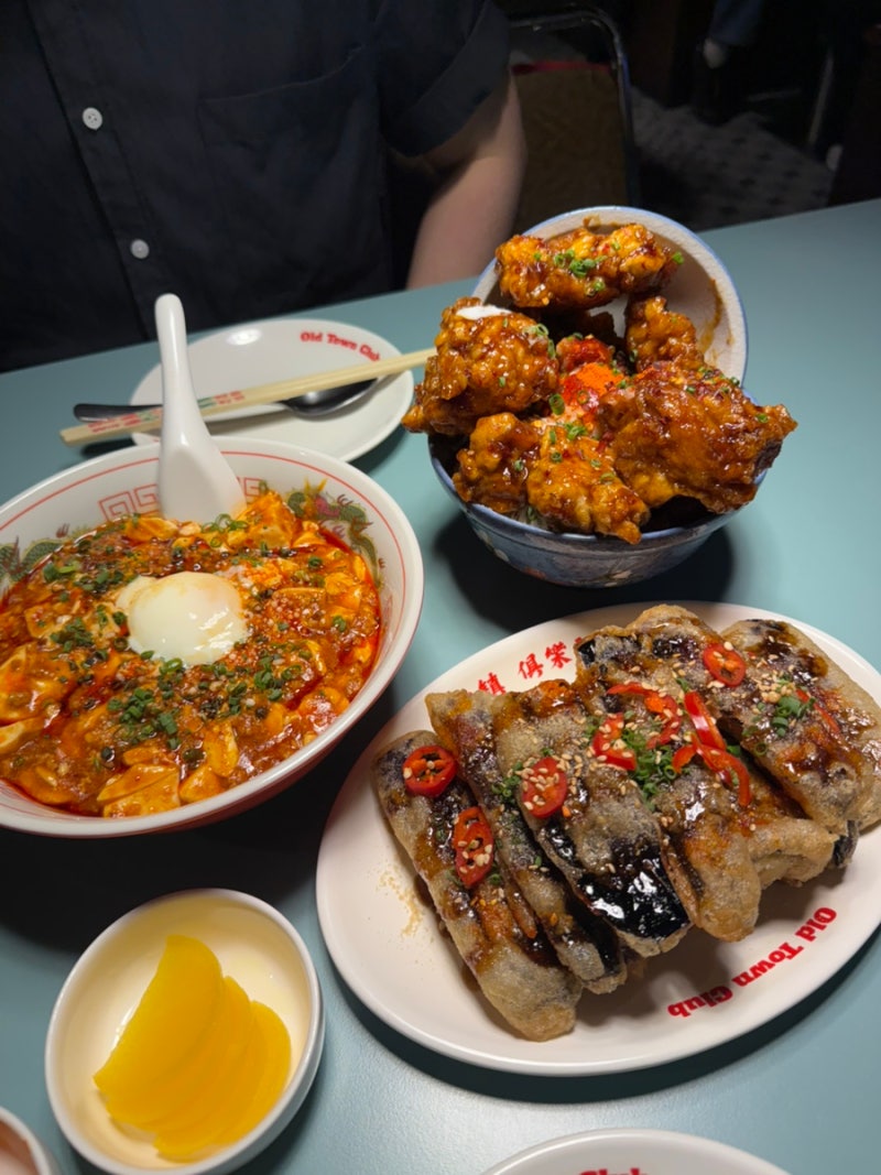 청주 성안길 올드타운 클럽 | 홍콩 영화 속에 들어온 것 같은 청주 이색 맛집