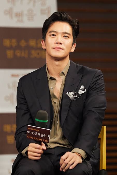 사랑이 온다 배우 하석진의 모든 것: 프로필, 재산, 학력, 데뷔 과거부터 이상형까지