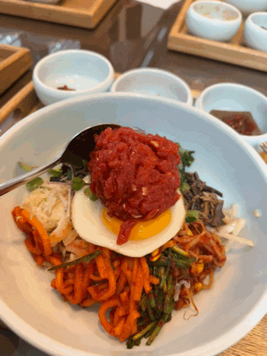 팔공산 육회 비빔밥 한식 맛집 대구 정식당 가족 외식 모임
