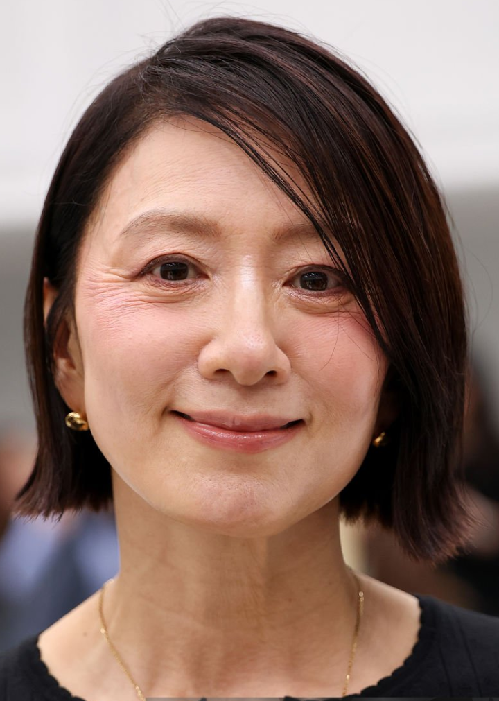 김희애 주름살 노화 논란 터졌는데, 굴욕이라더니? 근황 공개된 59세의 클래스
