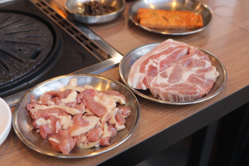 영종도운남동고기맛집, 생오리와 숯불구이 제대로 먹어봄! 차콜그릴 후기