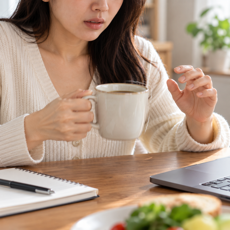 수전증 손떨림 증상 원인 및 치료: 좋은음식